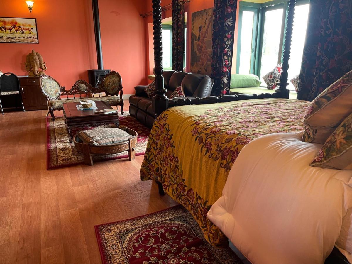 Habba Kadal Kashmiri Heritage Hotel & Hub กูนูร์ ภายนอก รูปภาพ