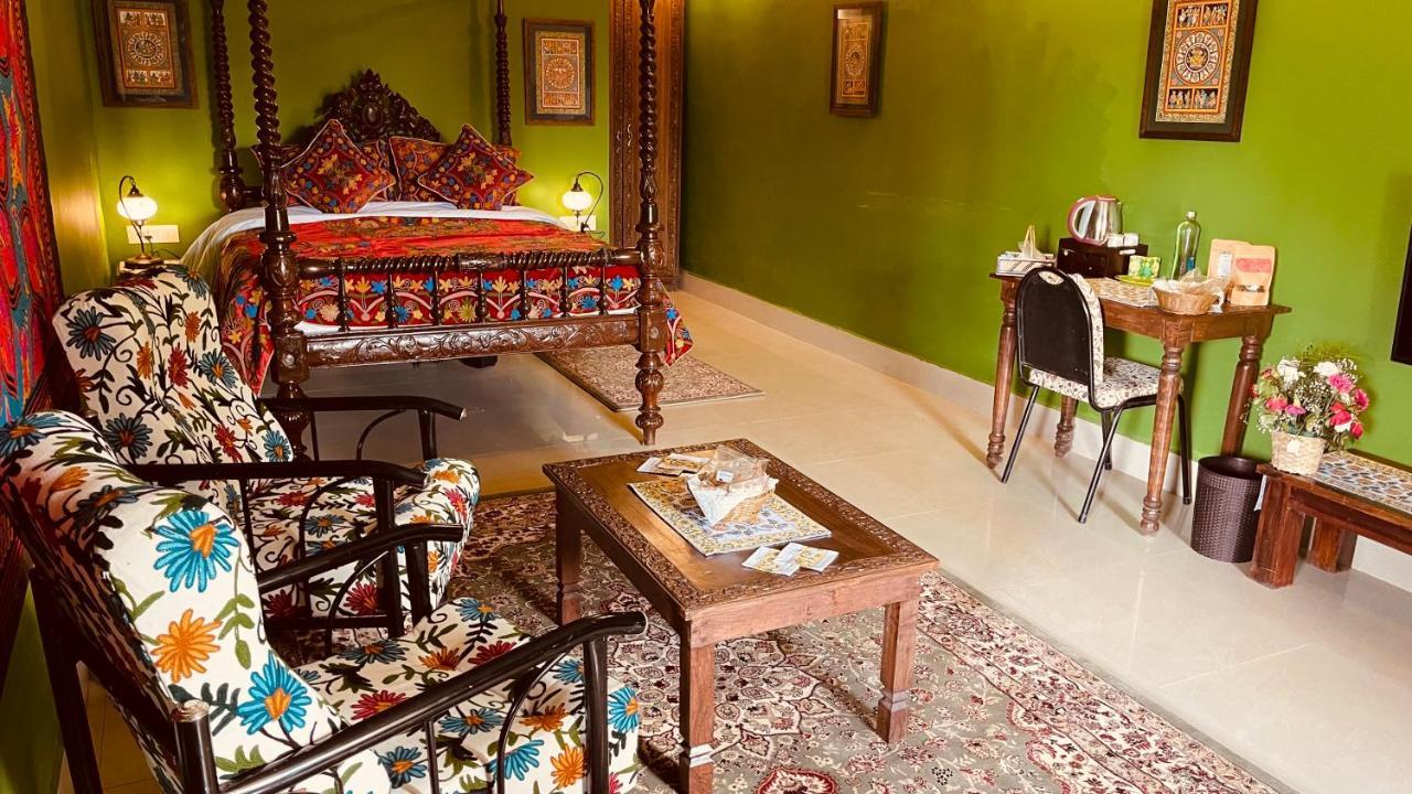 Habba Kadal Kashmiri Heritage Hotel & Hub กูนูร์ ภายนอก รูปภาพ
