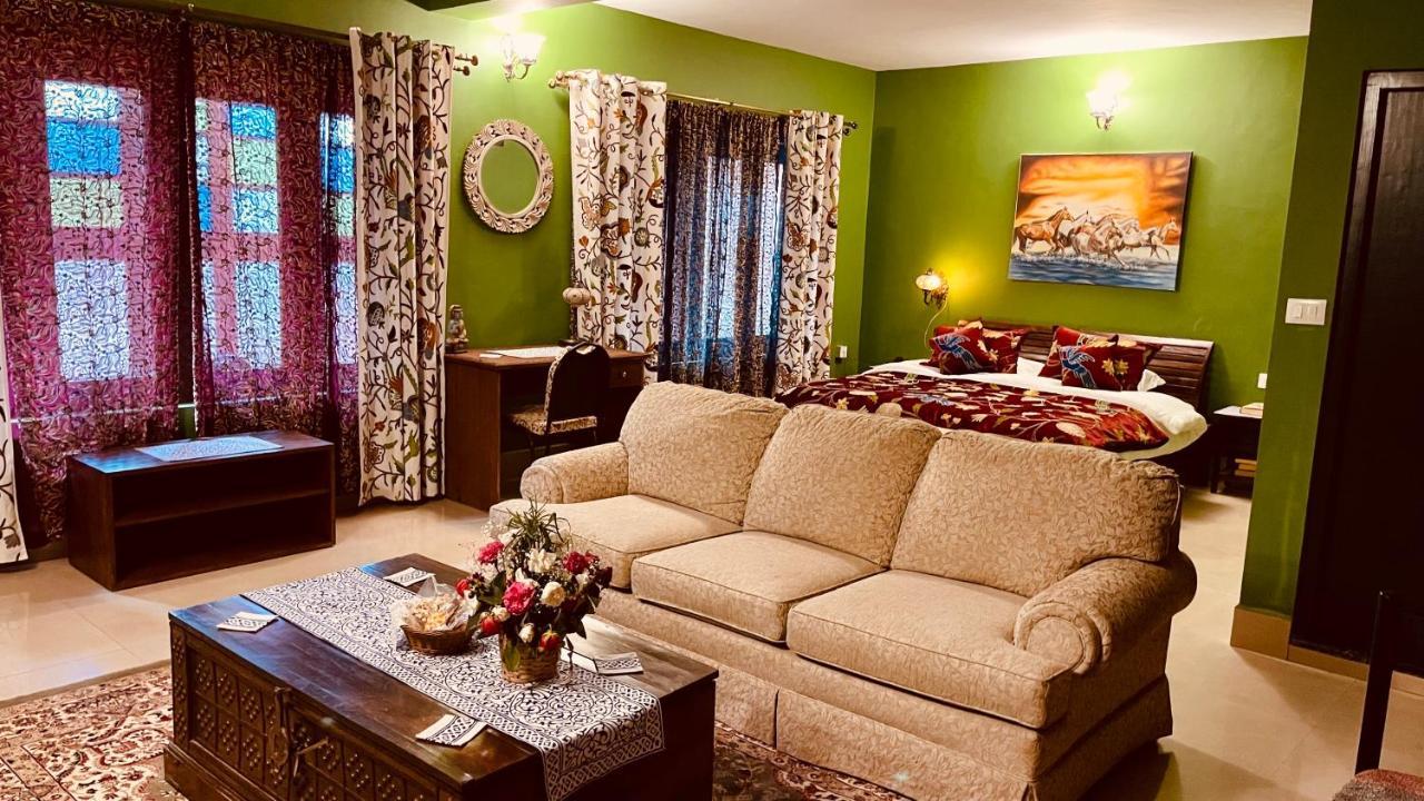 Habba Kadal Kashmiri Heritage Hotel & Hub กูนูร์ ภายนอก รูปภาพ